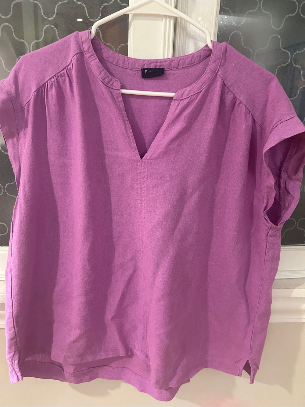 Splendid Women’s Short Sleeve Split-Neck Top in Lavender Pink